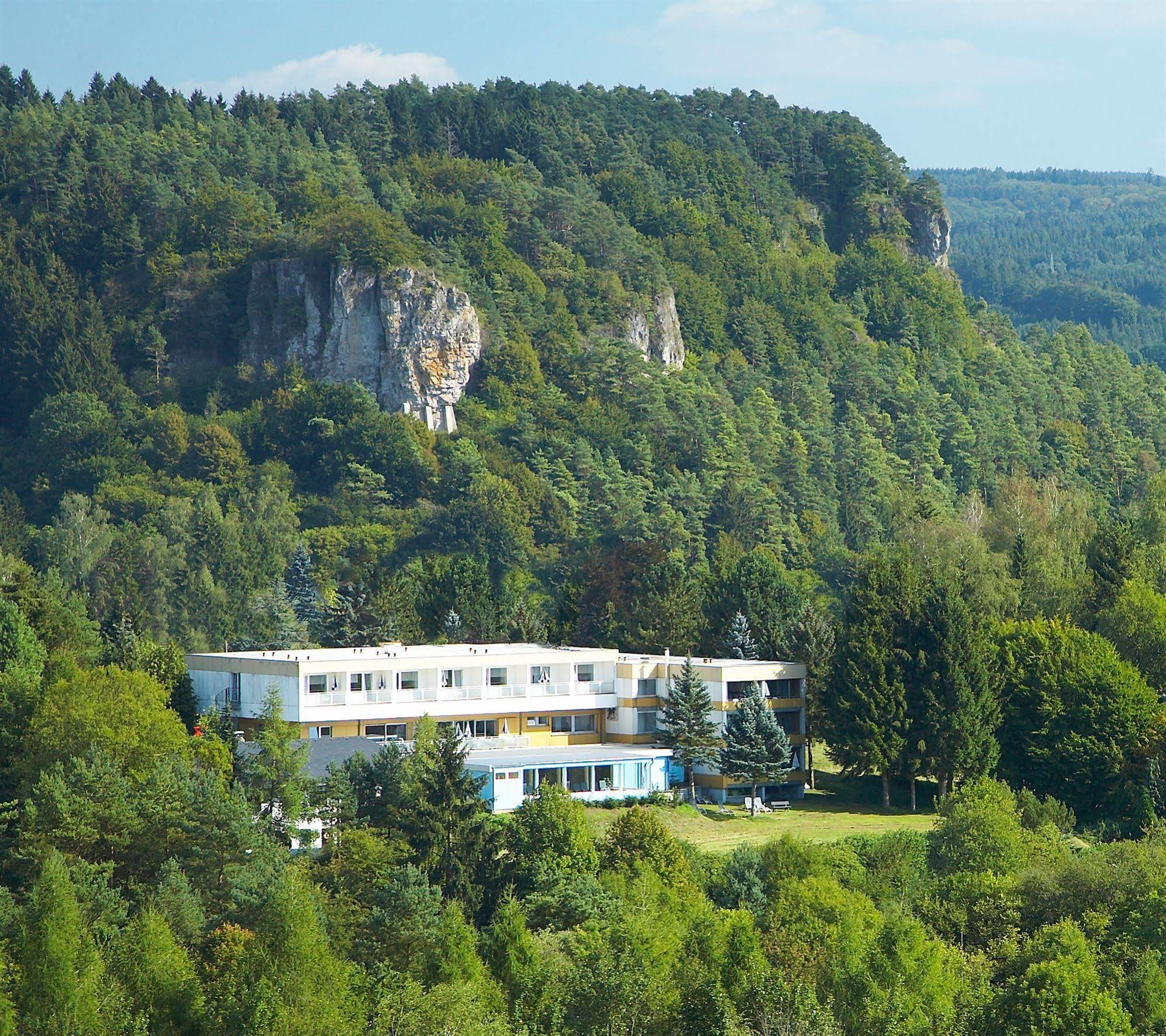 Seehotel am Stausee Gerolstein Exterior foto